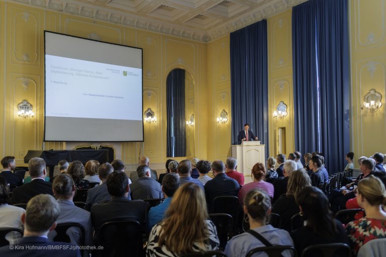 Handyverbot an Sachsens Grundschulen kommt