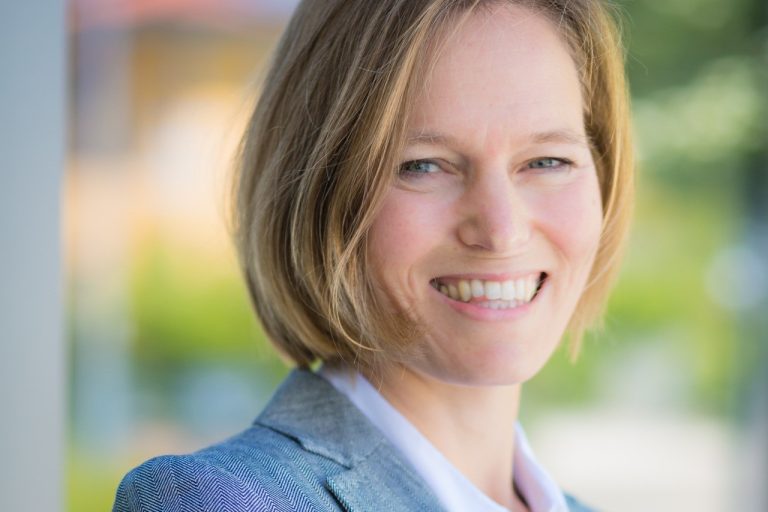 KI macht Schule | Interview mit Prof. Birte Platow