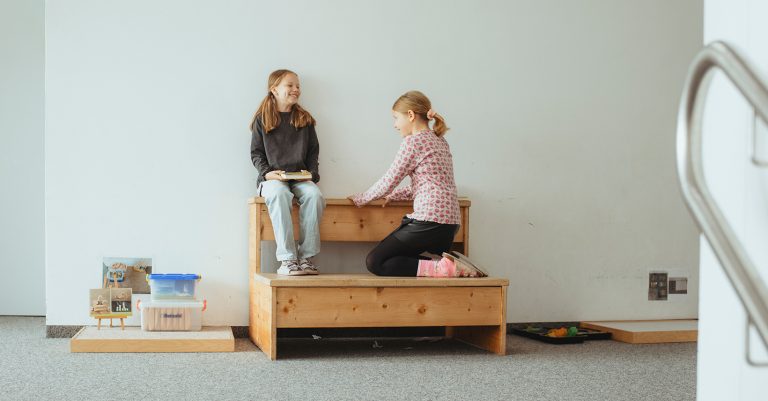 »Die Kinder dürfen hier wirklich mitreden« – wie das Evangelische Schulzentrum Muldental Beteiligung lebt